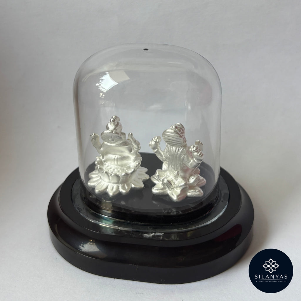 Shubh Lakshmi Ganesh 3D Idol – 999 Silver with Transparent Dome.