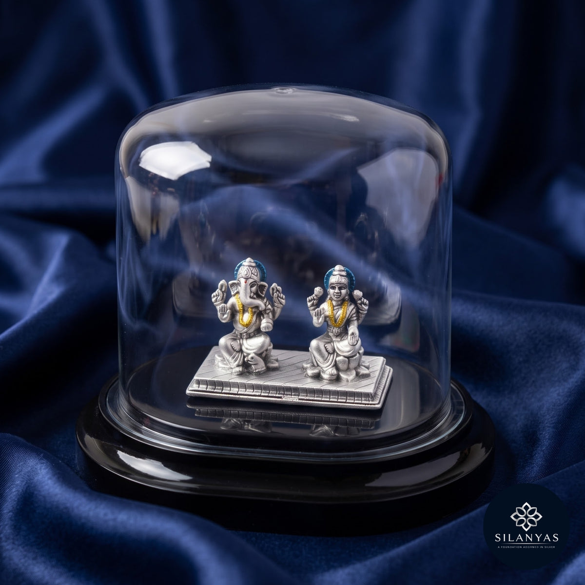 Shubh Lakshmi Ganesh 3D Idol – 999 Silver with Transparent Dome.