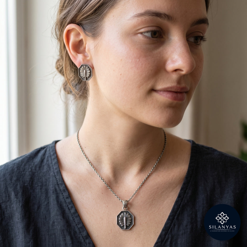 Prakriti Rekha 925 Sterling Silver Pendant Set - Tribal Collection
