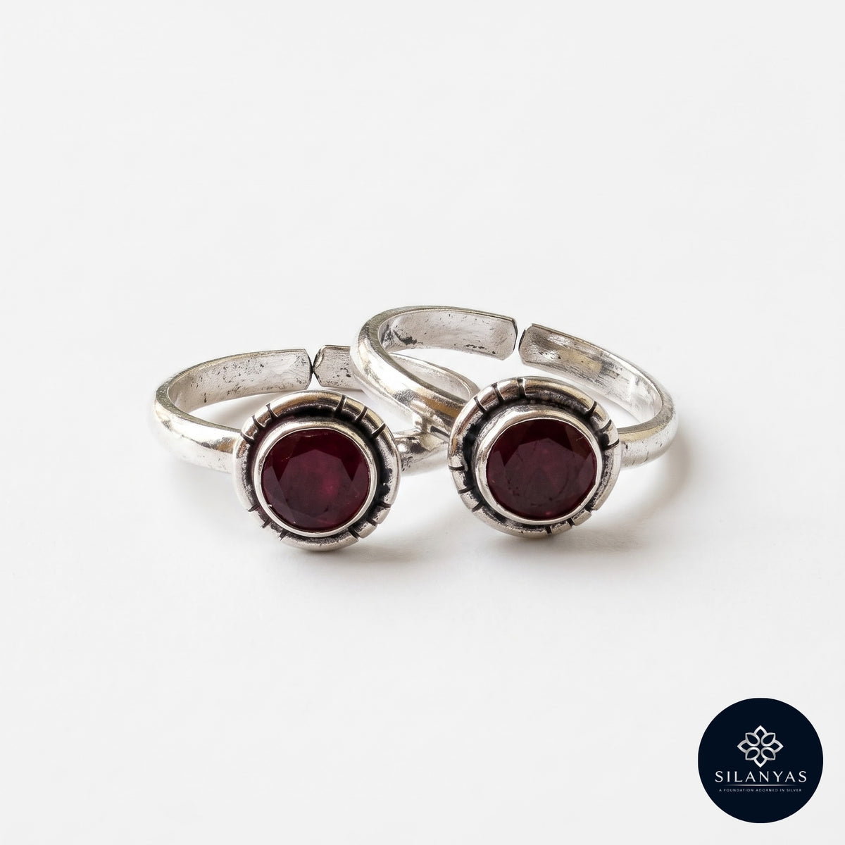 Noor 925 Silver Synthetic Gemstone Toe Rings