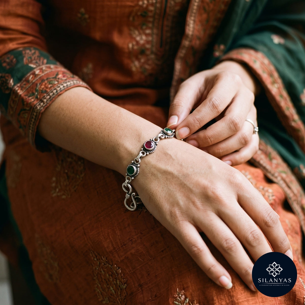 Cutstone 925 Silver Oxidised Multicolour Round Gemstone Bracelet - Cutstone Collection