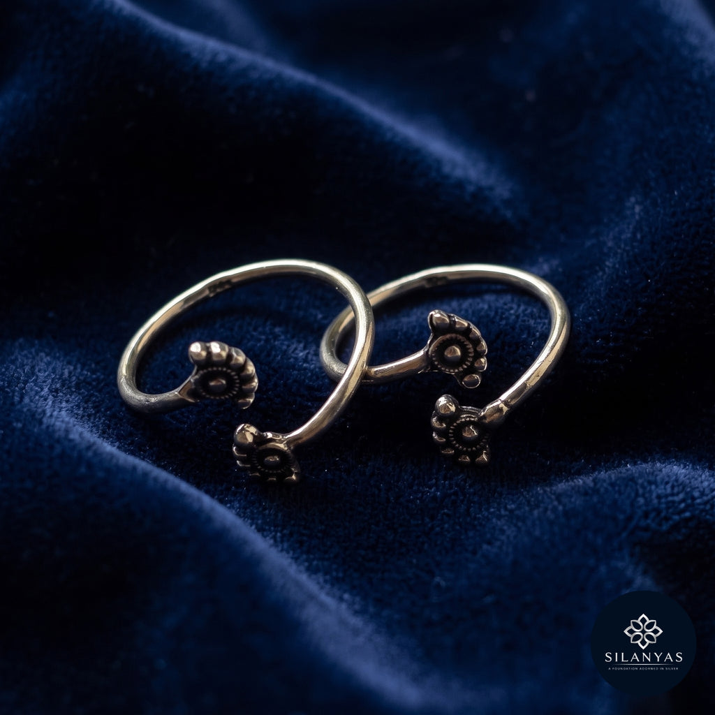Marudhara 925 Silver Floral Motif Toe Rings – Marudhara Collection